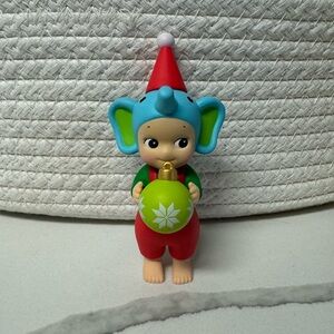 Sonny Angle - Elephant